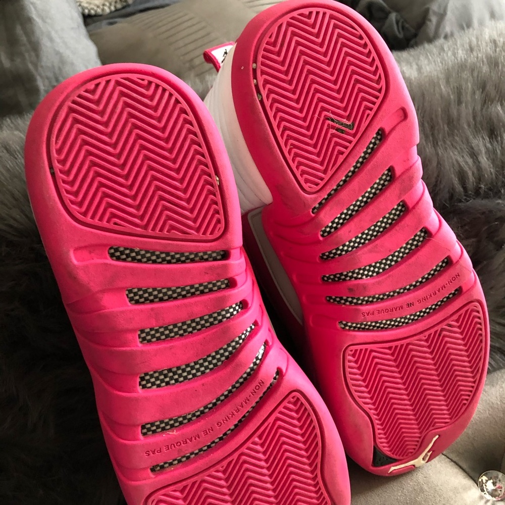 Air Jordan 12 Retro (Fuchsia/White) - image 3